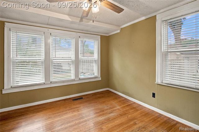2696 Wakefield Road, Berkley, MI 48072