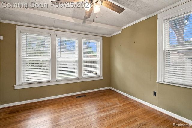 2696 Wakefield Road, Berkley, MI 48072