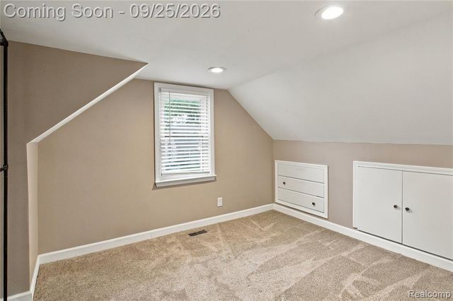 2696 Wakefield Road, Berkley, MI 48072