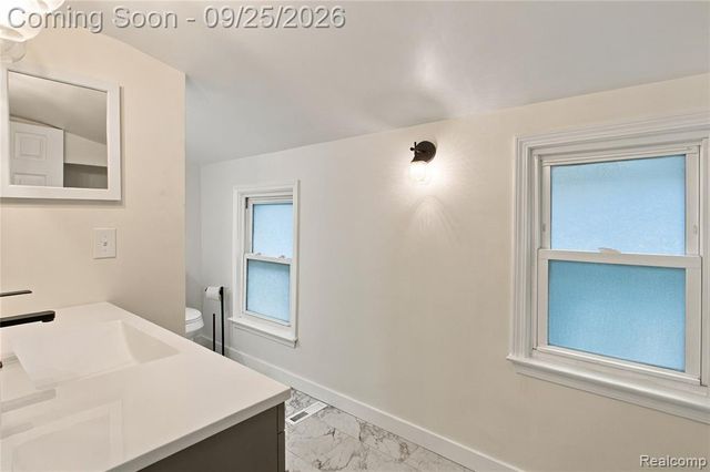2696 Wakefield Road, Berkley, MI 48072