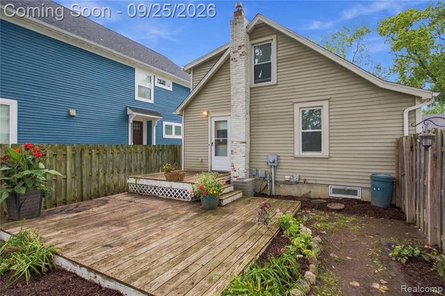 2696 Wakefield Road, Berkley, MI 48072