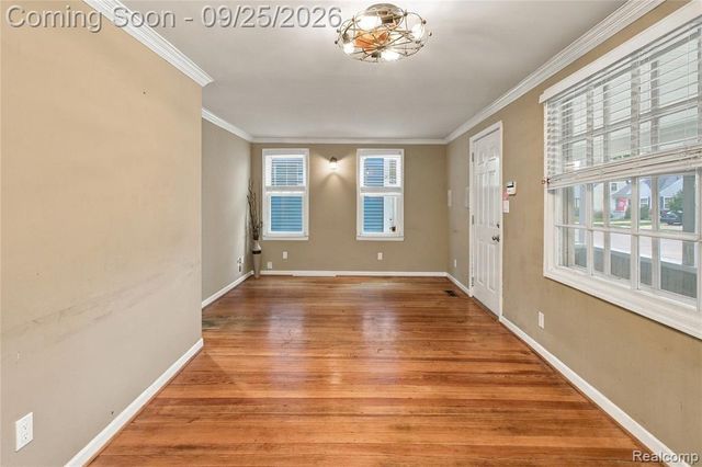 2696 Wakefield Road, Berkley, MI 48072