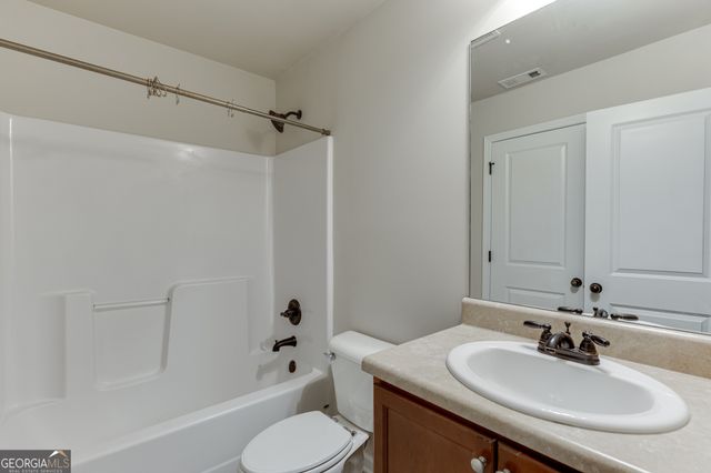 5247 Timber Hills Drive, Oakwood, GA 30566