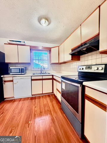 6205 Fieldcrest Drive, Morrow, GA 30260