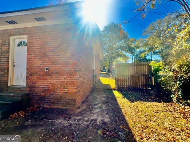 6205 Fieldcrest Drive, Morrow, GA 30260