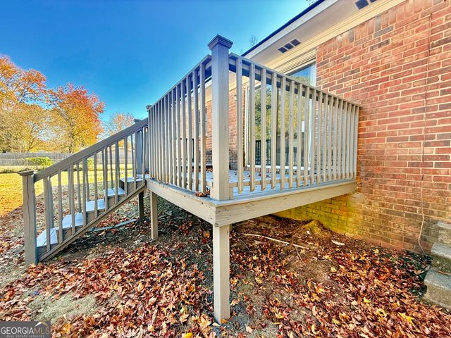 6205 Fieldcrest Drive, Morrow, GA 30260