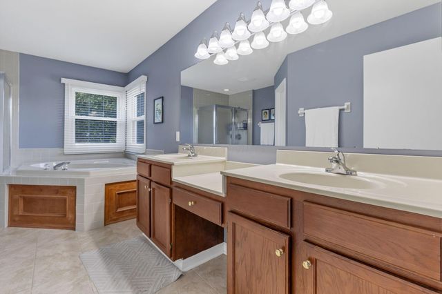 8792 Sunart Court S, Dublin, OH 43017