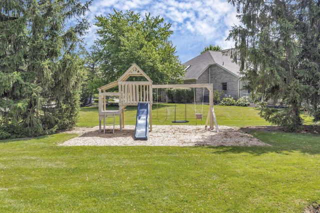 8792 Sunart Court S, Dublin, OH 43017