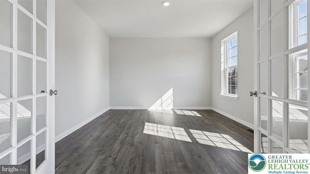 124 Winding Road, Forks Twp, PA 18040