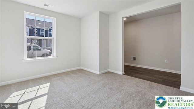 124 Winding Road, Forks Twp, PA 18040