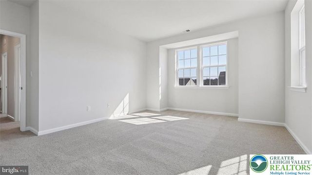 124 Winding Road, Forks Twp, PA 18040