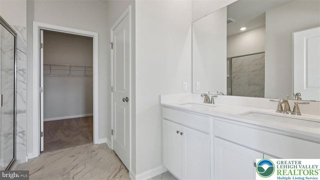 124 Winding Road, Forks Twp, PA 18040