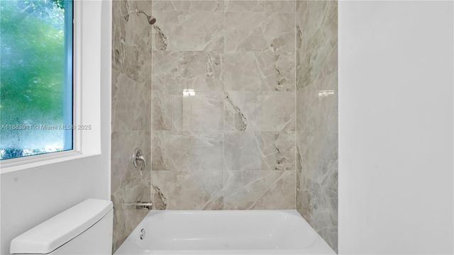 18395 sw 103rd 18395, Cutler Bay, FL 33157