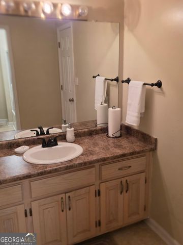 185 Veal Street, Swainsboro, GA 30401