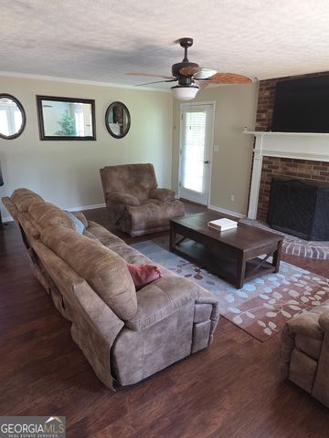185 Veal Street, Swainsboro, GA 30401