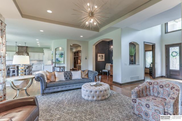 18620 Vinton Street, Omaha, NE 68130