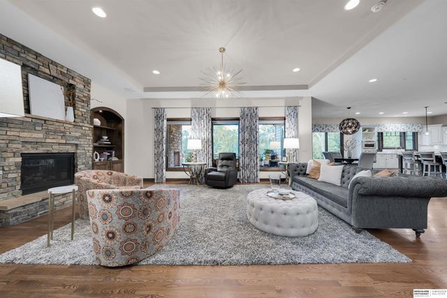 18620 Vinton Street, Omaha, NE 68130