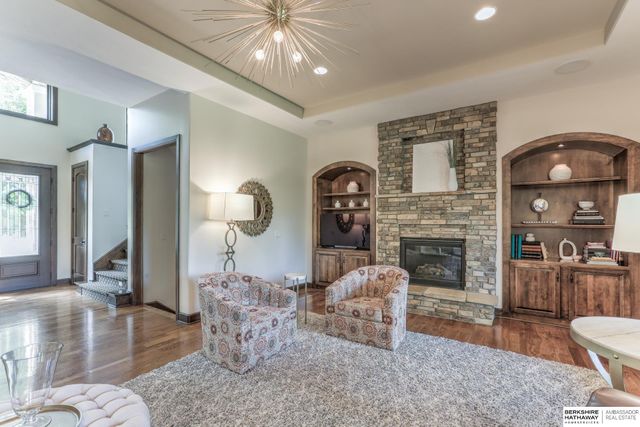 18620 Vinton Street, Omaha, NE 68130