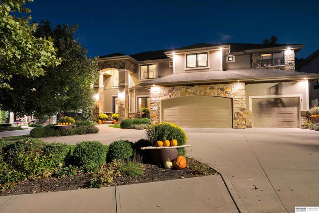 18620 Vinton Street, Omaha, NE 68130