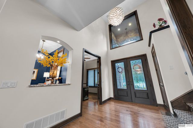 18620 Vinton Street, Omaha, NE 68130