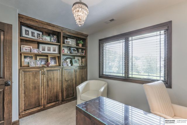 18620 Vinton Street, Omaha, NE 68130