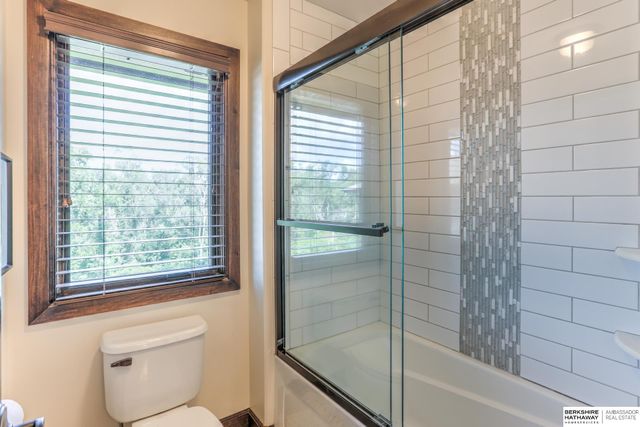 18620 Vinton Street, Omaha, NE 68130