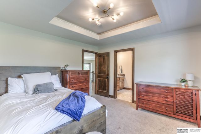 18620 Vinton Street, Omaha, NE 68130