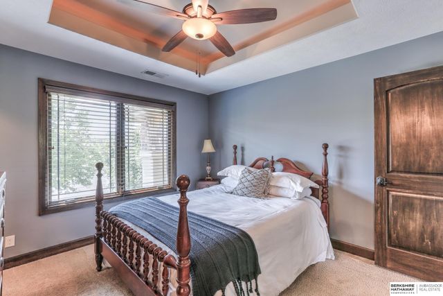 18620 Vinton Street, Omaha, NE 68130