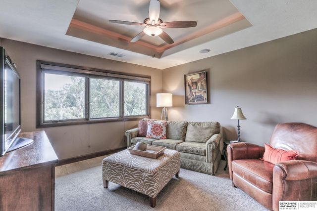 18620 Vinton Street, Omaha, NE 68130