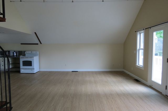 13 Spring St A, Salisbury, MA 01952