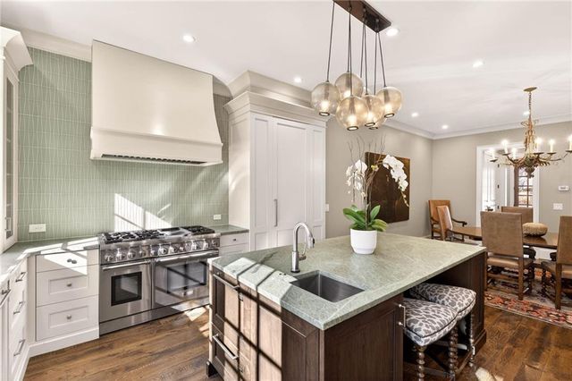 98 Pine Lake Drive, Atlanta, GA 30327