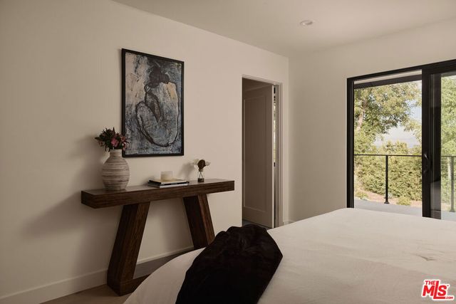 5630 Blanco Avenue, Woodland Hills, CA 91367