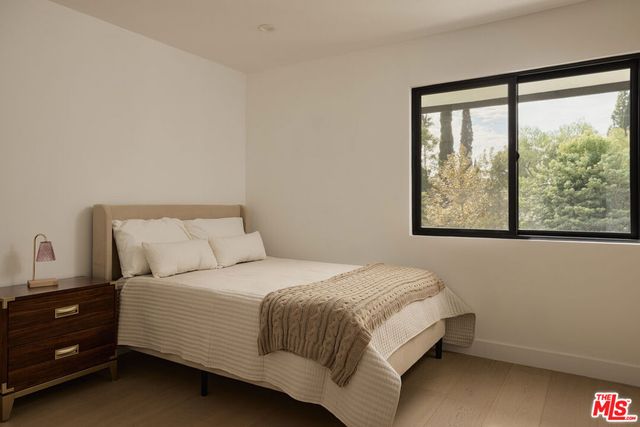 5630 Blanco Avenue, Woodland Hills, CA 91367