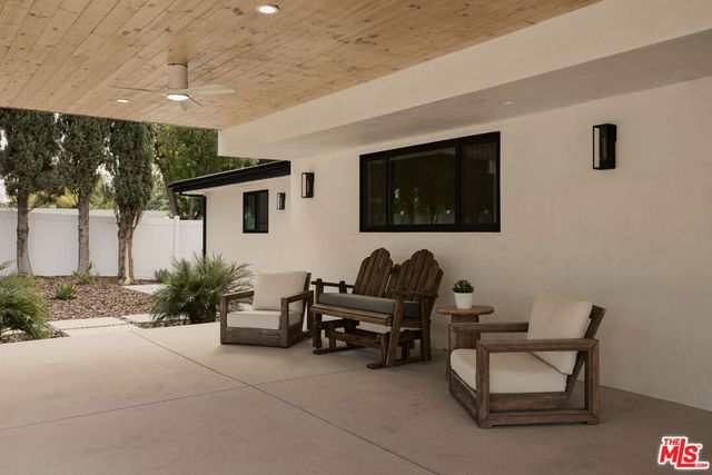 5630 Blanco Avenue, Woodland Hills, CA 91367