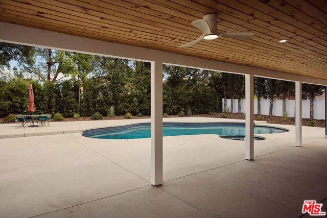 5630 Blanco Avenue, Woodland Hills, CA 91367