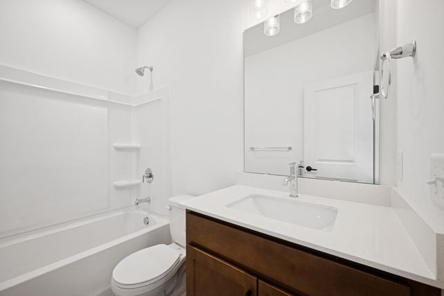 11649 Harbor Circle N, Dayton, MN 55369