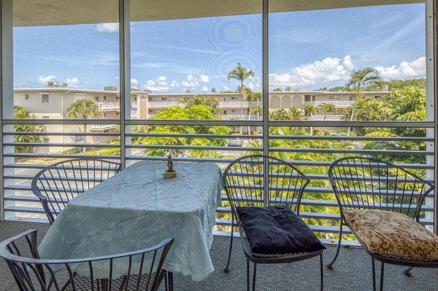 2682 Garden Drive S 301, Lake Worth, FL 33461