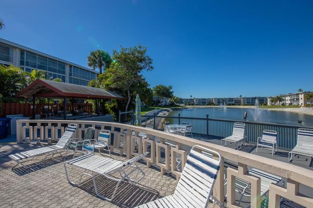 2682 Garden Drive S 301, Lake Worth, FL 33461