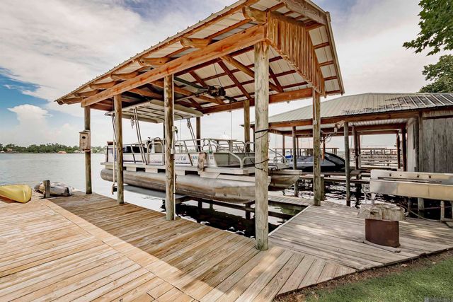 10105 Island Rd, Ventress, LA 70783