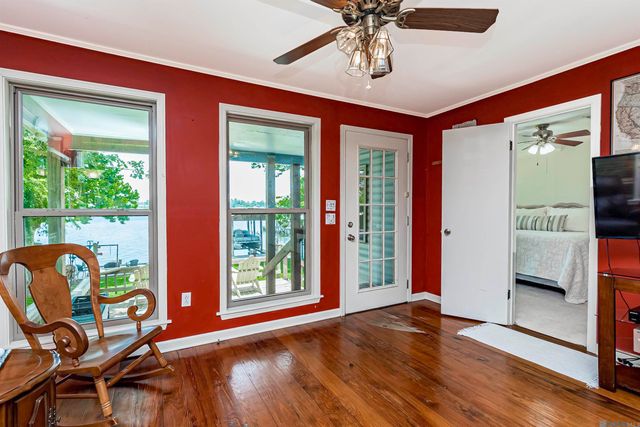 10105 Island Rd, Ventress, LA 70783