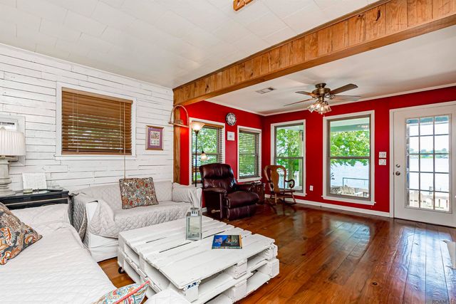 10105 Island Rd, Ventress, LA 70783