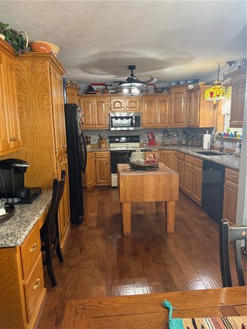 1513 Bobby Street, Berryville, AR 72616