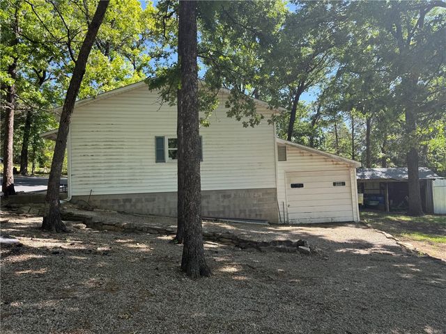 1513 Bobby Street, Berryville, AR 72616