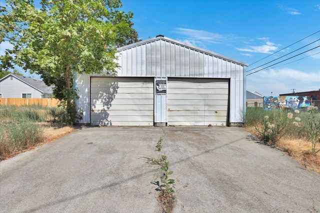 1085 W Sinto Ave, Spokane, WA 99201