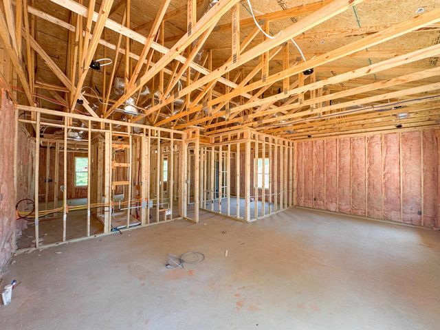 12 Poplar Street, Woodruff, SC 29388