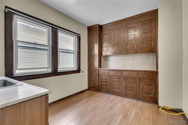 565 Military Road, Buffalo, NY 14207