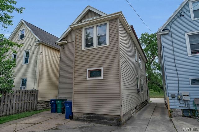 565 Military Road, Buffalo, NY 14207