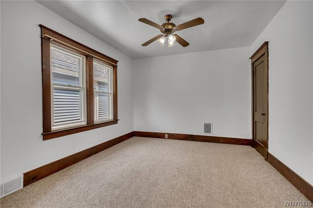 565 Military Road, Buffalo, NY 14207