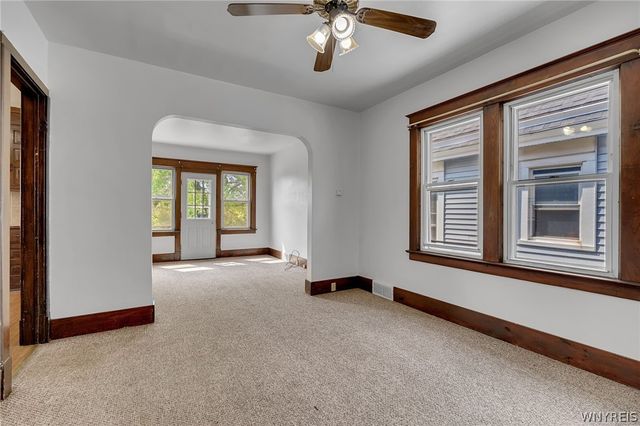 565 Military Road, Buffalo, NY 14207