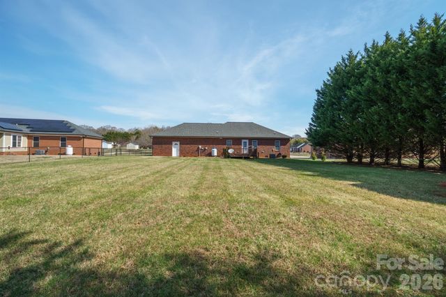 835 Sagefield Court, Lincolnton, NC 28092